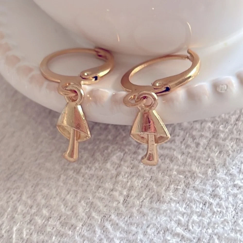 Mushroom dangle earrings